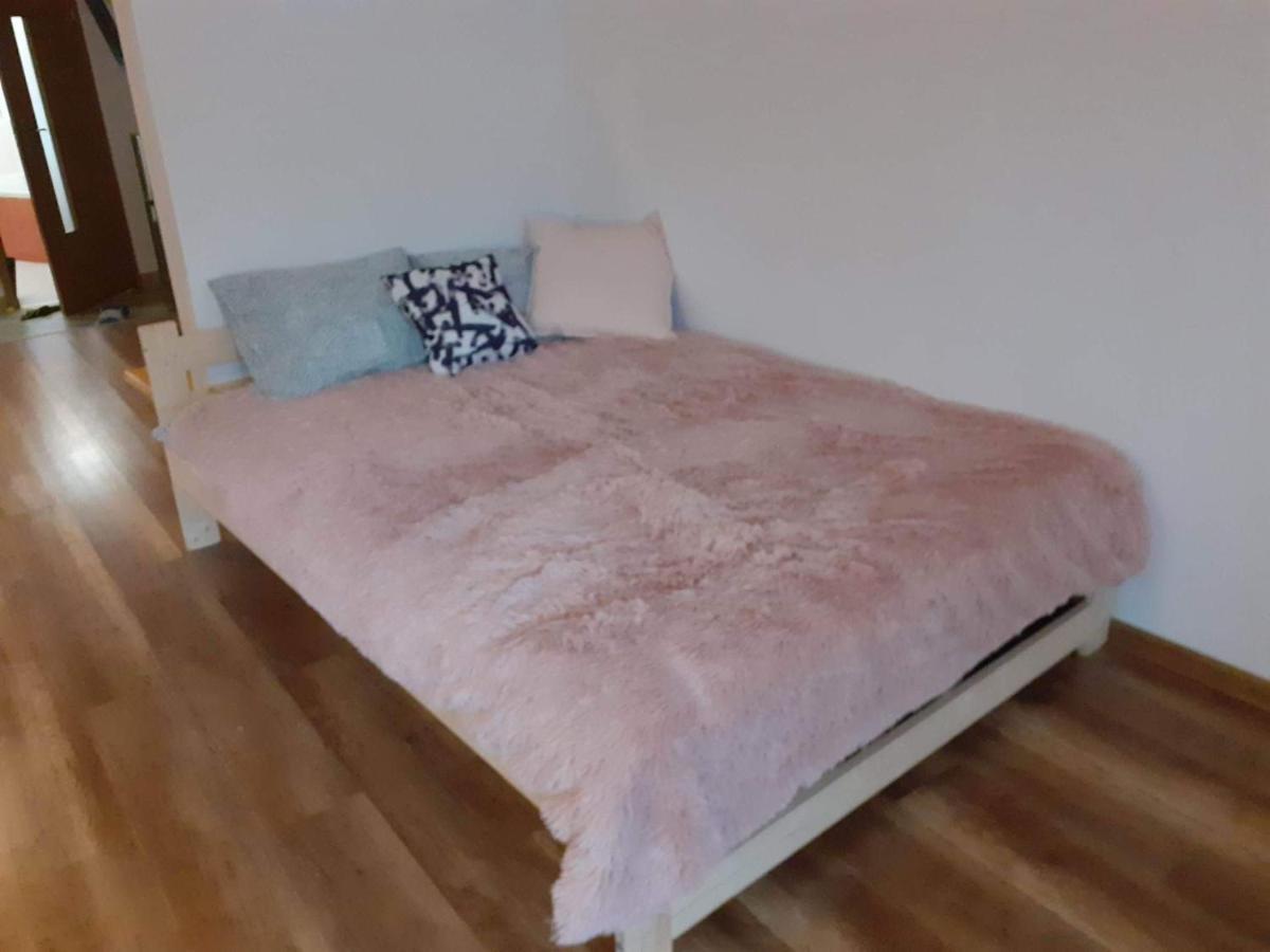 Apartament Na Rynku Chęciny Extérieur photo